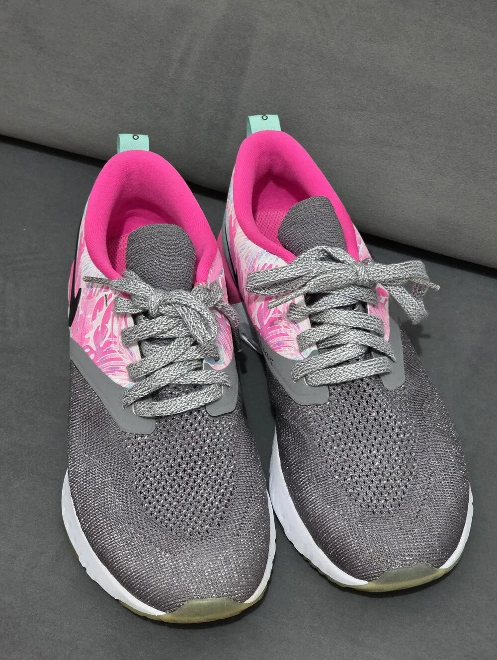 Nike Odyssey React Flyknit 2 Floral Print Women’s Sneakers Size 8